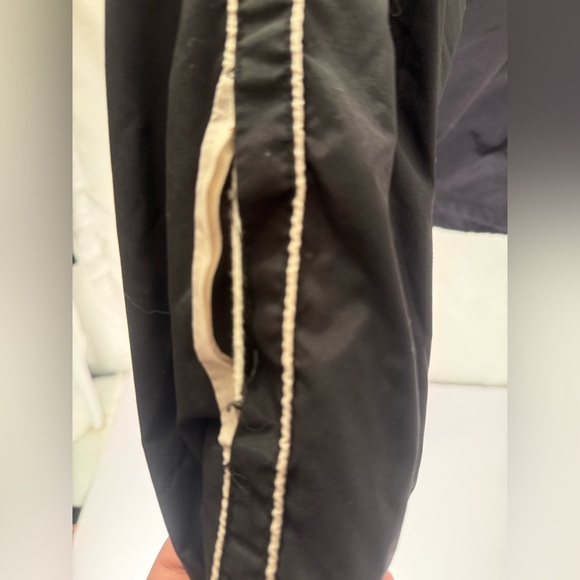 Men’s Atlanta Braves Augusta Jacket - Picture 6 of 8